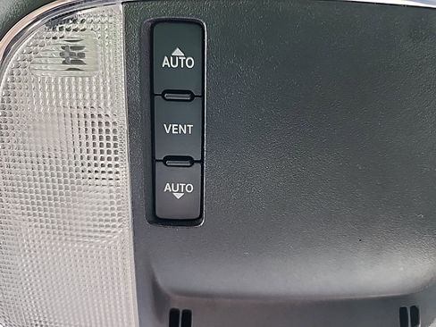 Certified 2022 Dodge Charger SXT w/ Leather Interior Group image 34