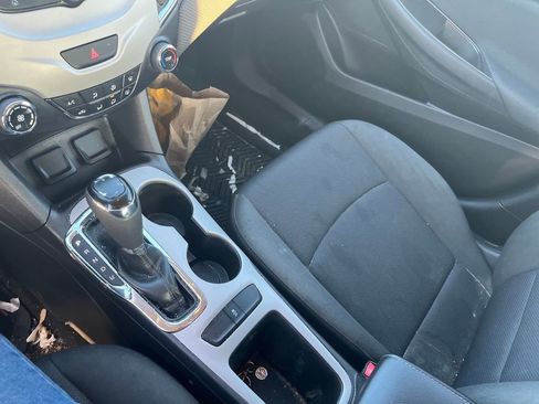 Used 2017 Chevrolet Cruze LS image 13