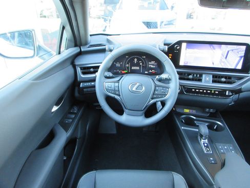 New 2025 Lexus UX 300h 300h Premium image 30