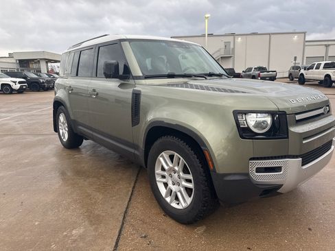 Used 2023 Land Rover Defender 110 S image 3