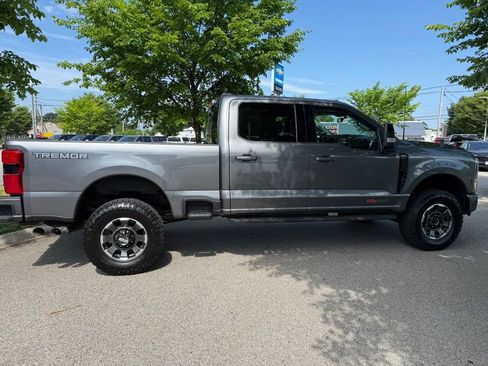 Used 2024 Ford F350 Lariat w/ Tremor Off-Road Package AWD/4WD image 6