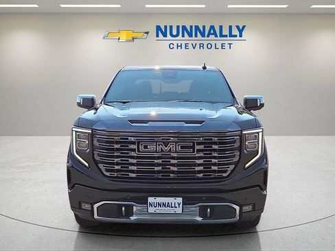 Used 2023 GMC Sierra 1500 Denali Ultimate AWD/4WD image 8