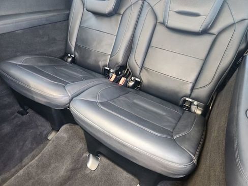 Used 2018 Mercedes-Benz GLS 550 4MATIC image 31