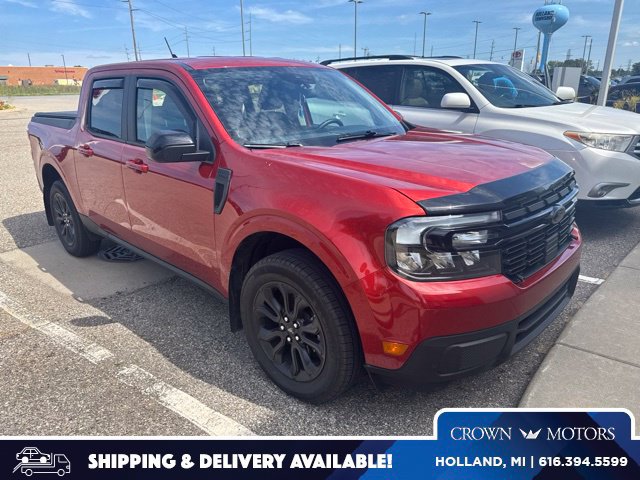 Used 2024 Ford Maverick Lariat w/ Black Appearance Package AWD/4WD image 1