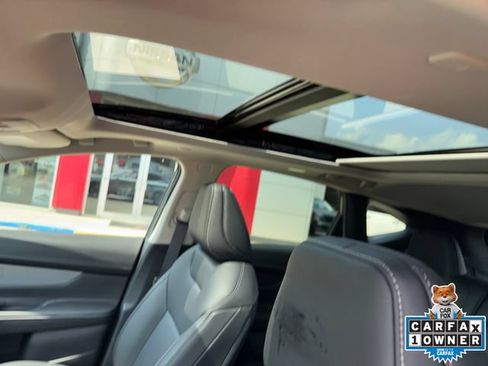 Used 2025 Nissan Murano SL AWD/4WD image 2