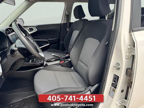 Used 2021 Kia Soul LX FWD image 15