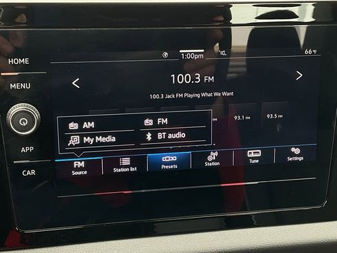 Used 2025 Volkswagen Jetta Sport image 31