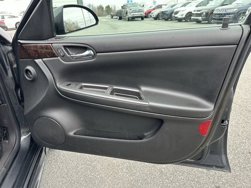 Used 2016 Chevrolet Impala LS image 16