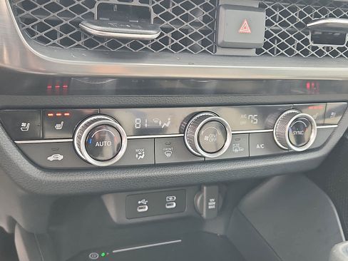 Used 2025 Acura ADX A-Spec image 17