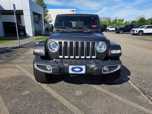 Used 2020 Jeep Wrangler Unlimited Sahara AWD/4WD image 6