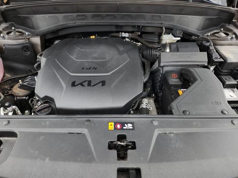 Used 2025 Kia Telluride S AWD/4WD image 38