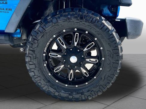Used 2015 Jeep Wrangler Unlimited Sport w/ Quick Order Package 24S AWD/4WD image 10