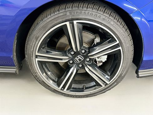 Used 2024 Honda Accord Sport image 11