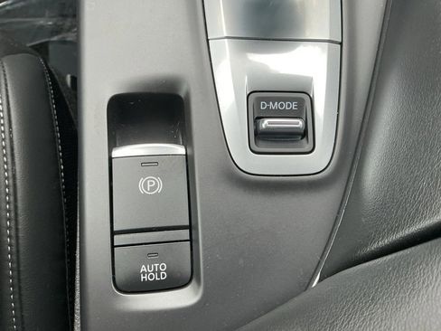 Certified 2025 INFINITI QX50 Pure image 12