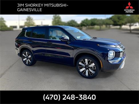 New 2025 Mitsubishi Outlander SE image 1