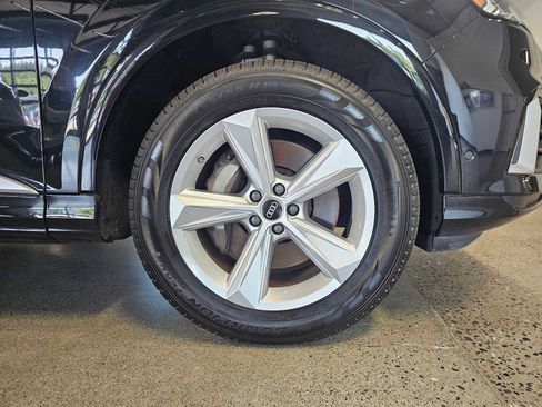 Used 2023 Audi Q7 2.0T Premium Plus w/ Premium Plus Package AWD/4WD image 9