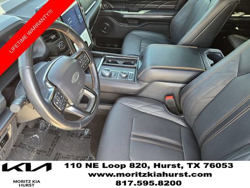 Used 2024 Ford Expedition Platinum AWD/4WD image 18