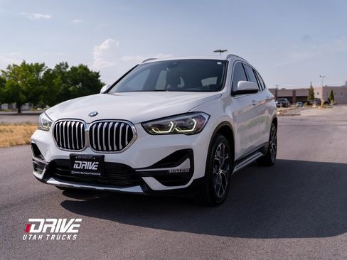 Used 2020 BMW X1 xDrive28i image 5