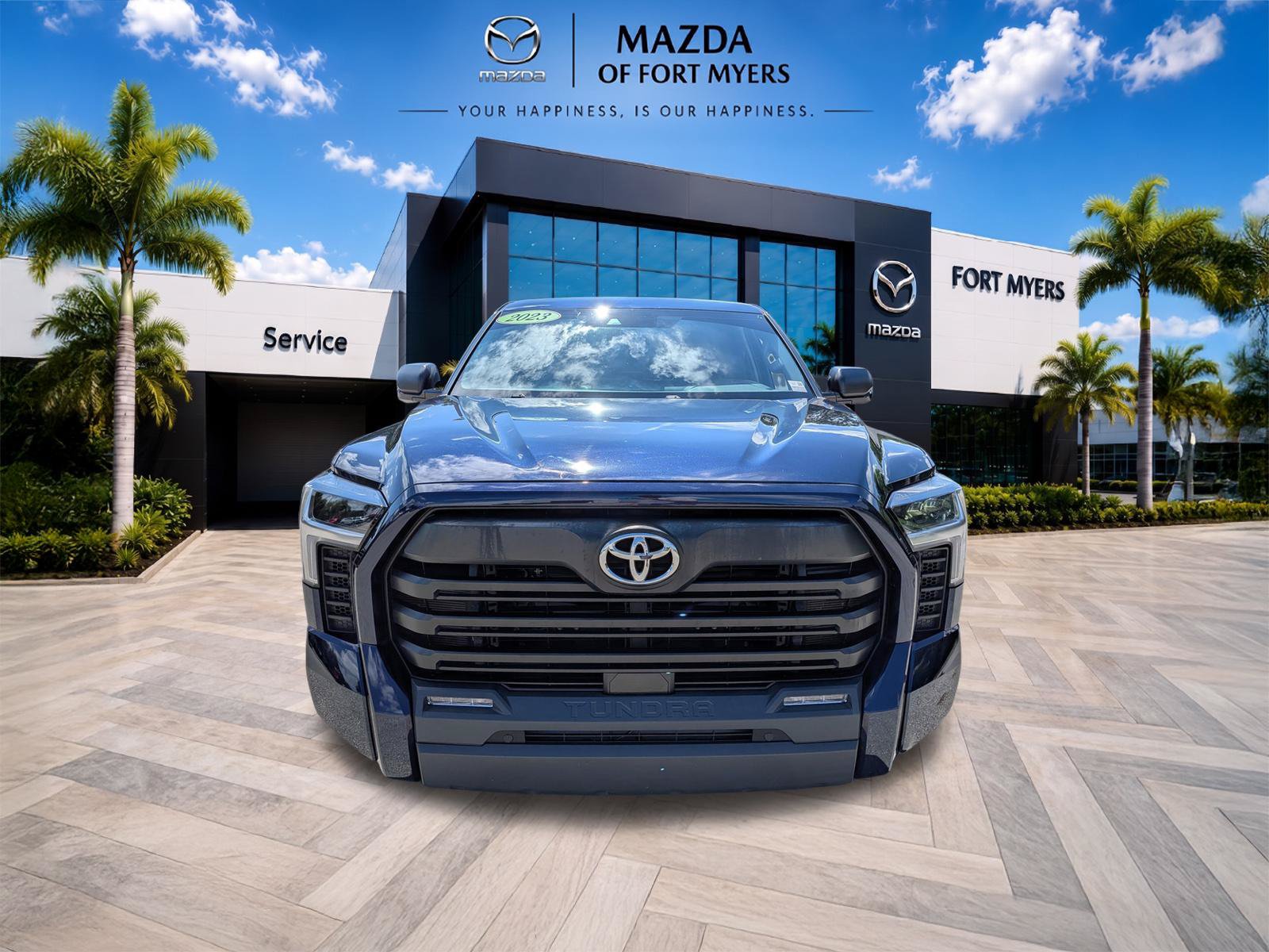 Used 2023 Toyota Tundra SR5 w/ SR5 Convenience Package AWD/4WD image 9