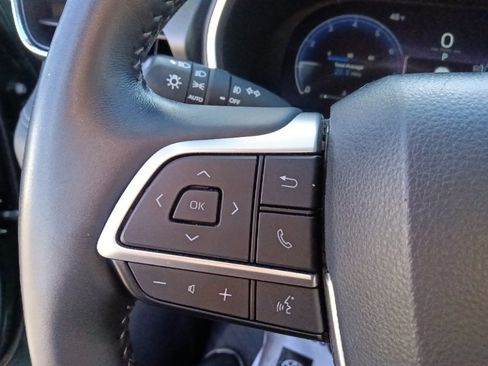 Used 2023 Toyota Highlander Limited image 18