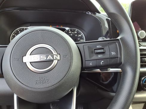 Certified 2022 Nissan Pathfinder S FWD image 8