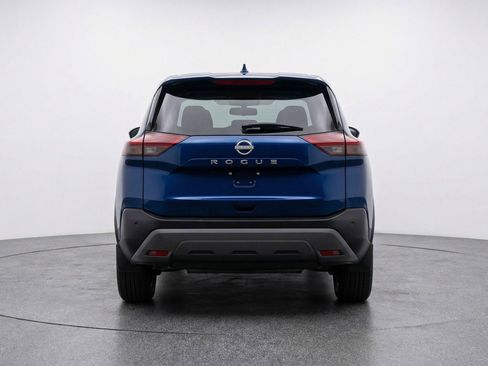 Used 2025 Nissan Rogue SV image 7