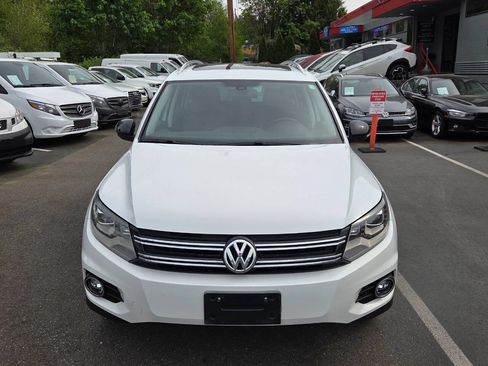 Used 2017 Volkswagen Tiguan Sport AWD/4WD image 2