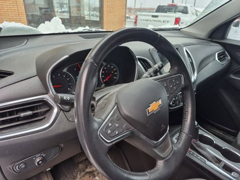 Used 2019 Chevrolet Equinox LT image 10