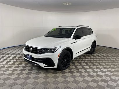 Used 2022 Volkswagen Tiguan SE R-Line