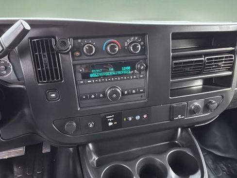 Used 2022 Chevrolet Express 3500 LS image 24