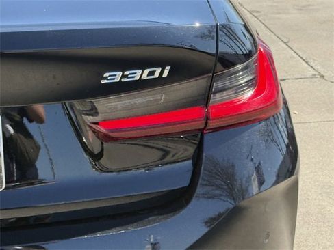 Used 2025 BMW 330i Sedan image 6