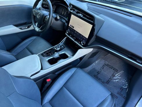 Used 2023 Lexus RZ 450e Premium w/ Technology Package image 18