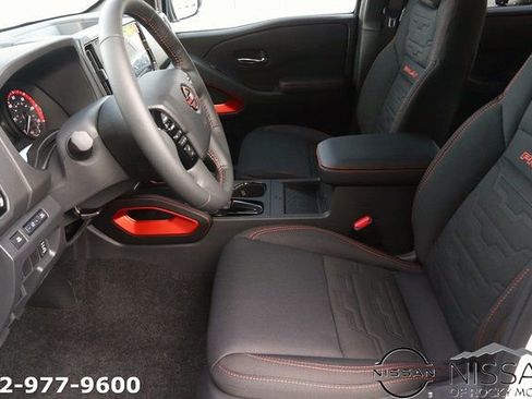 New 2025 Nissan Frontier PRO-4X w/ Pro Convenience Package image 12
