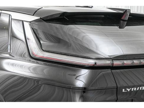 New 2026 Cadillac Lyriq Luxury image 10