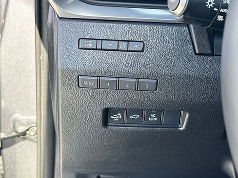 Used 2025 Lexus GX 550 w/ Cold Area Package AWD/4WD image 18