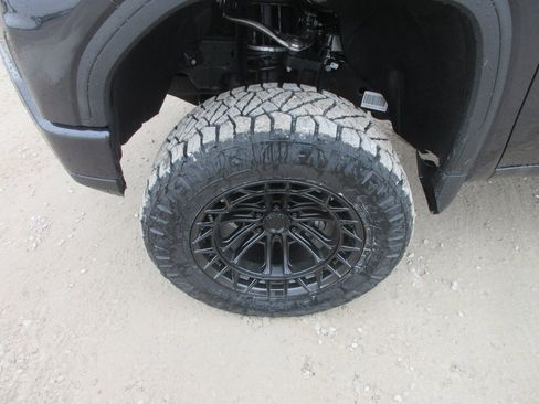 New 2026 GMC Sierra 1500 Elevation image 12