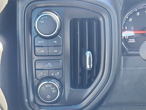 Used 2020 Chevrolet Silverado 1500 Custom Trail Boss w/ Custom Convenience Package image 26