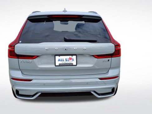 New 2026 Volvo XC60 B5 Ultra w/ Climate Package image 7