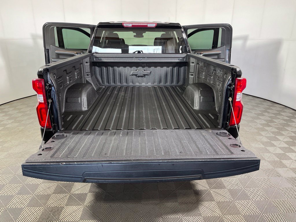 Used 2024 Chevrolet Silverado 1500 RST w/ Z71 Off-Road Package AWD/4WD image 22