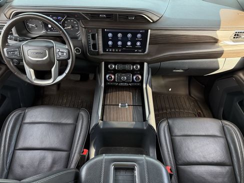 Used 2021 GMC Yukon Denali w/ Denali Ultimate Package image 9