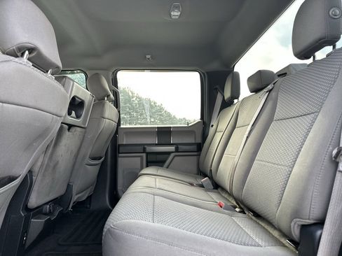 Used 2018 Ford F150 XLT image 18
