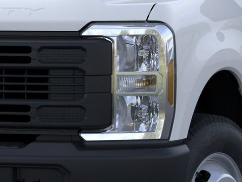 New 2026 Ford F350 XL AWD/4WD image 18
