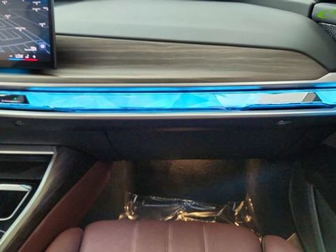 Used 2023 BMW 760i xDrive AWD/4WD image 36