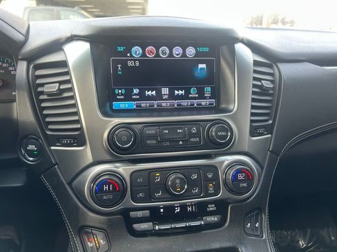 Used 2018 Chevrolet Tahoe LT w/ LT Signature Package image 8