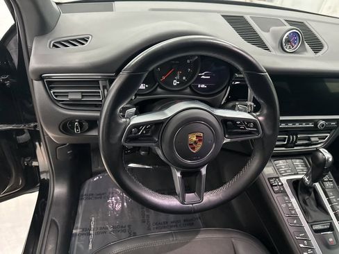 Used 2020 Porsche Macan Base image 10