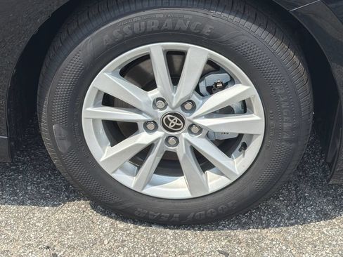 New 2026 Toyota Camry LE w/ Convenience Package FWD image 12