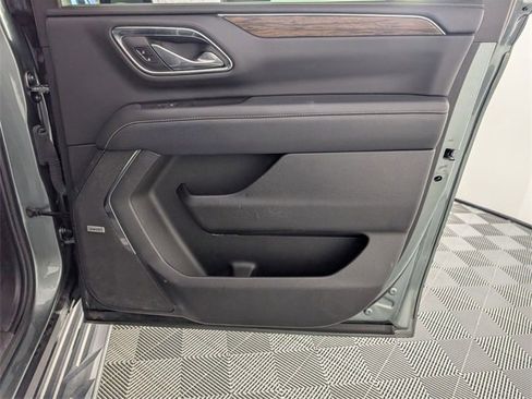 Certified 2023 Chevrolet Suburban Premier image 33