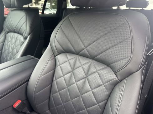 Used 2024 BMW X5 xDrive50e image 20