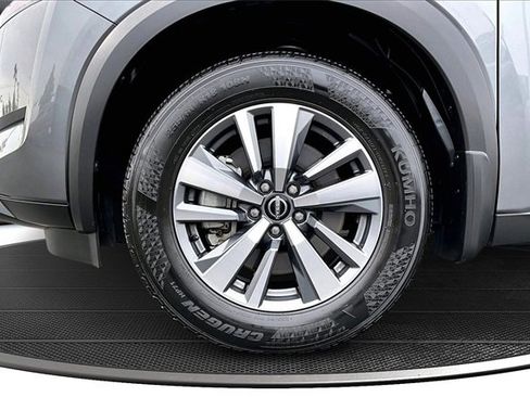 Used 2024 Nissan Pathfinder SL image 34