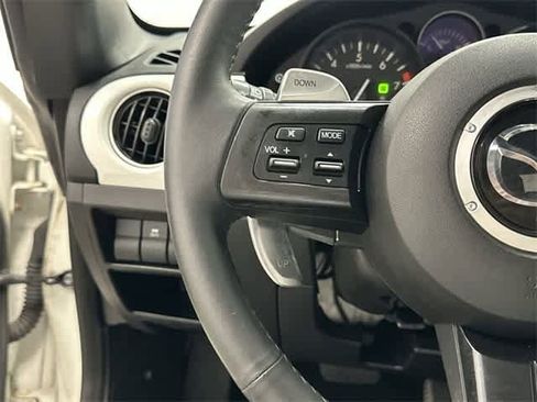 Used 2014 MAZDA MX-5 Miata Club image 15